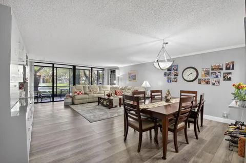 $285,000 | 11135 Green Lake Drive, Unit 102, Boynton Beach, FL 33437