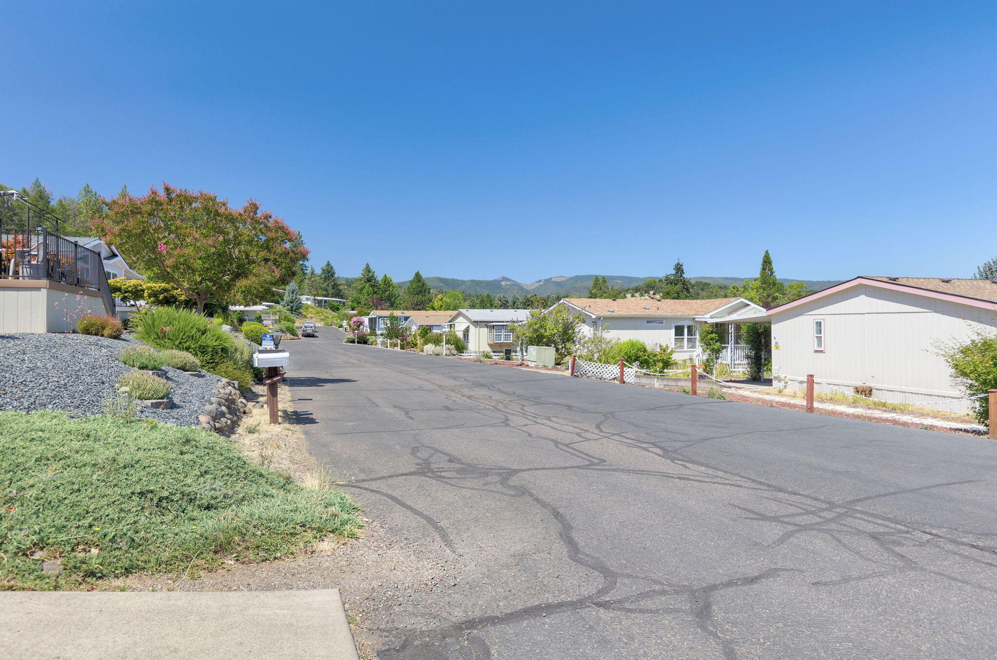 3955 South Stage Road, Unit 94 Medford, OR 97501 - Photo 32 of 40 32-web-or-mls-3955-s-stage-rd-94