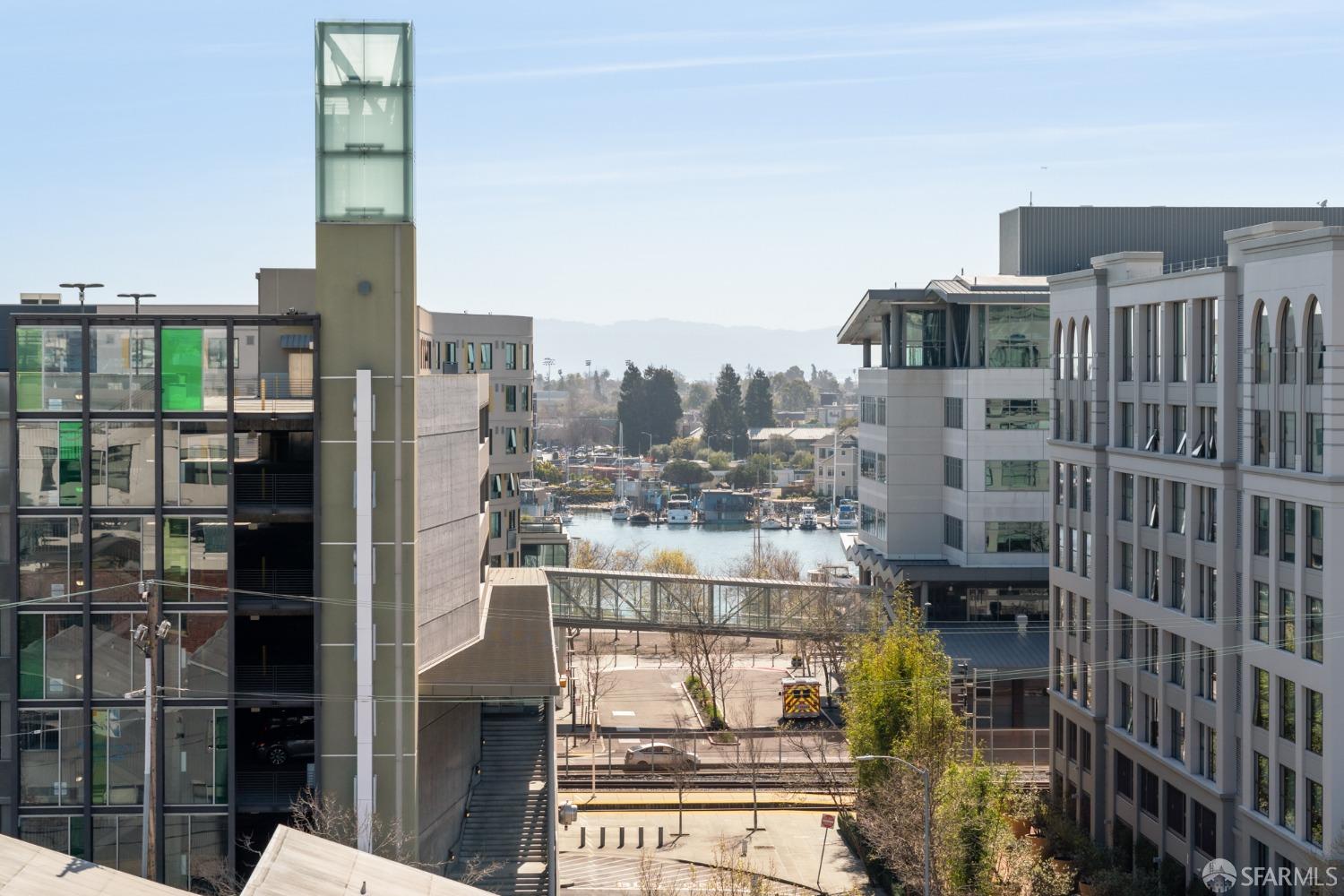 288 3rd Street, Unit 201 Oakland, CA 94607 - Photo 30 of 51 a city view with tall buildings
