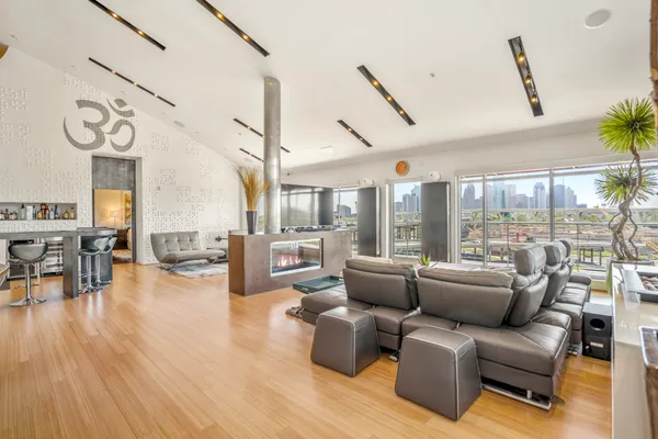 $1,500,000 | 102 Quitman Street, Unit 405, Houston, TX 77009