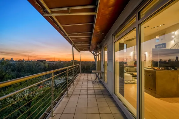 $1,500,000 | 102 Quitman Street, Unit 405, Houston, TX 77009