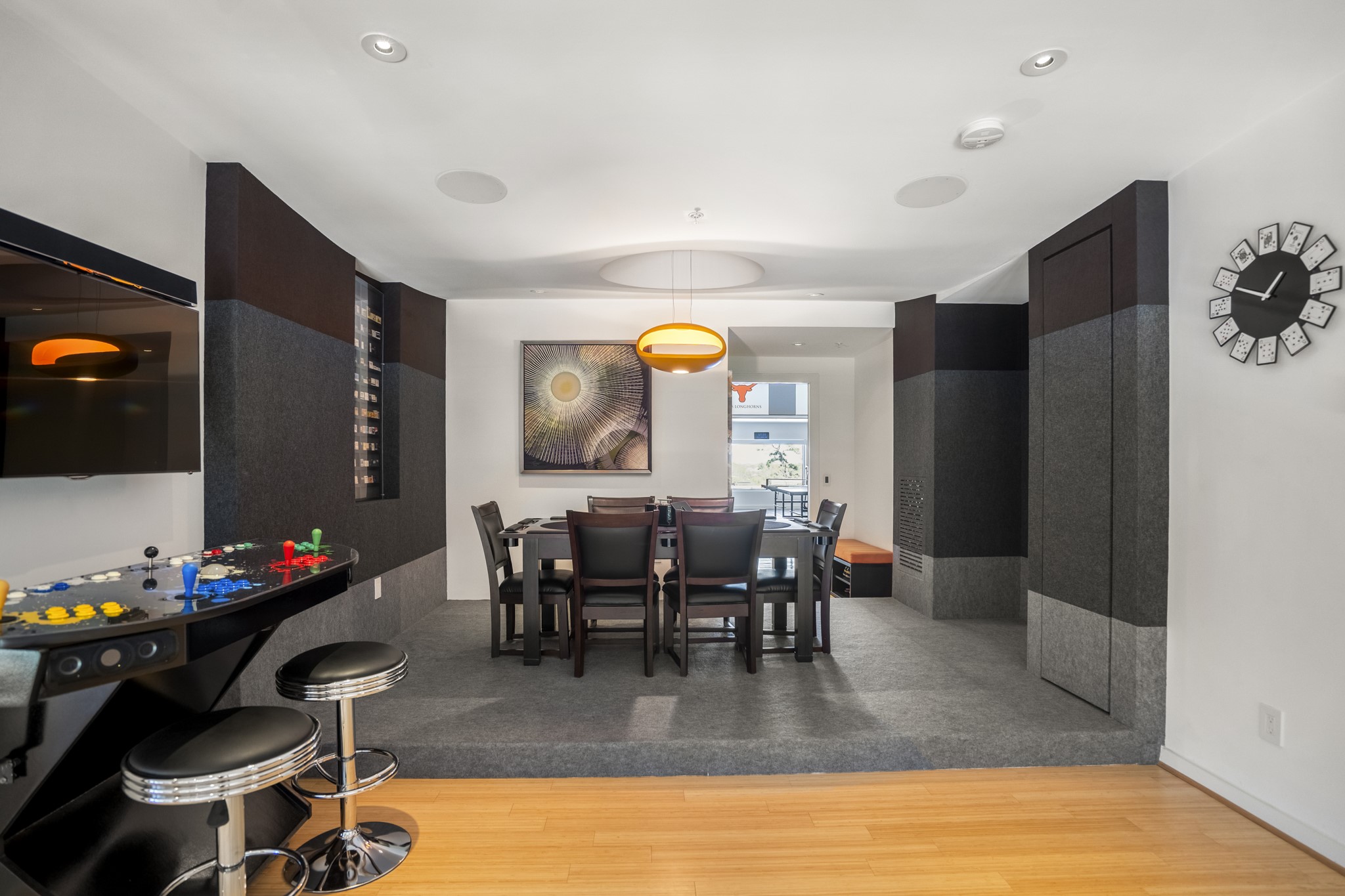 102 Quitman Street, Unit 405 Houston, TX 77009 - Photo 40 of 46 a living room with furniture a dining table and kitchen view