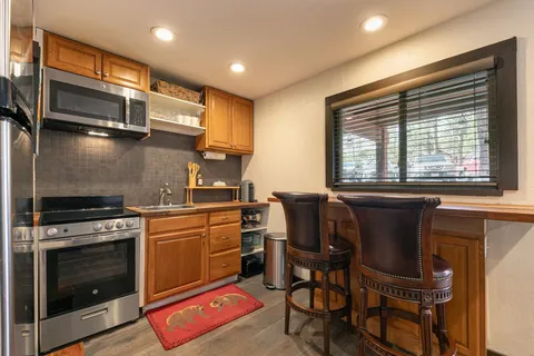 $367,000 | 12798 Northwoods Boulevard, Unit 425, Truckee, CA 96161