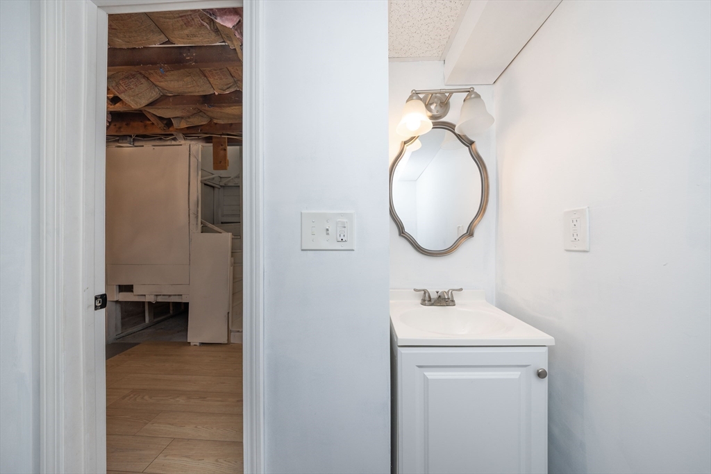 19 Assabet Lane Worcester, MA 01602 - Photo 35 of 38