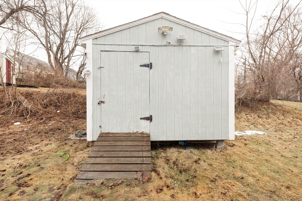 19 Assabet Lane Worcester, MA 01602 - Photo 36 of 38