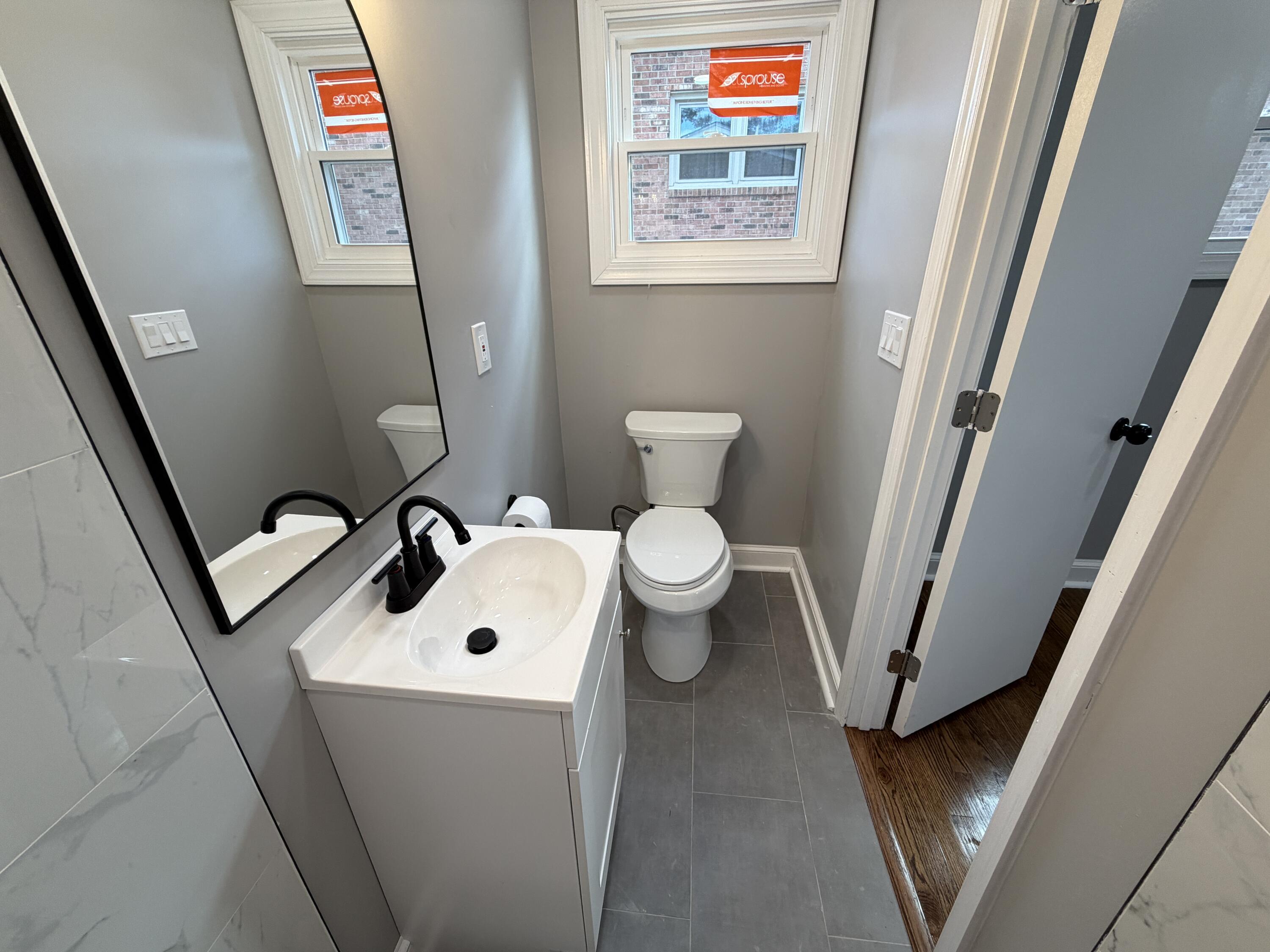 3442 Kershaw Road Northwest Roanoke, VA 24017 - Photo 16 of 29 Primary bathroom