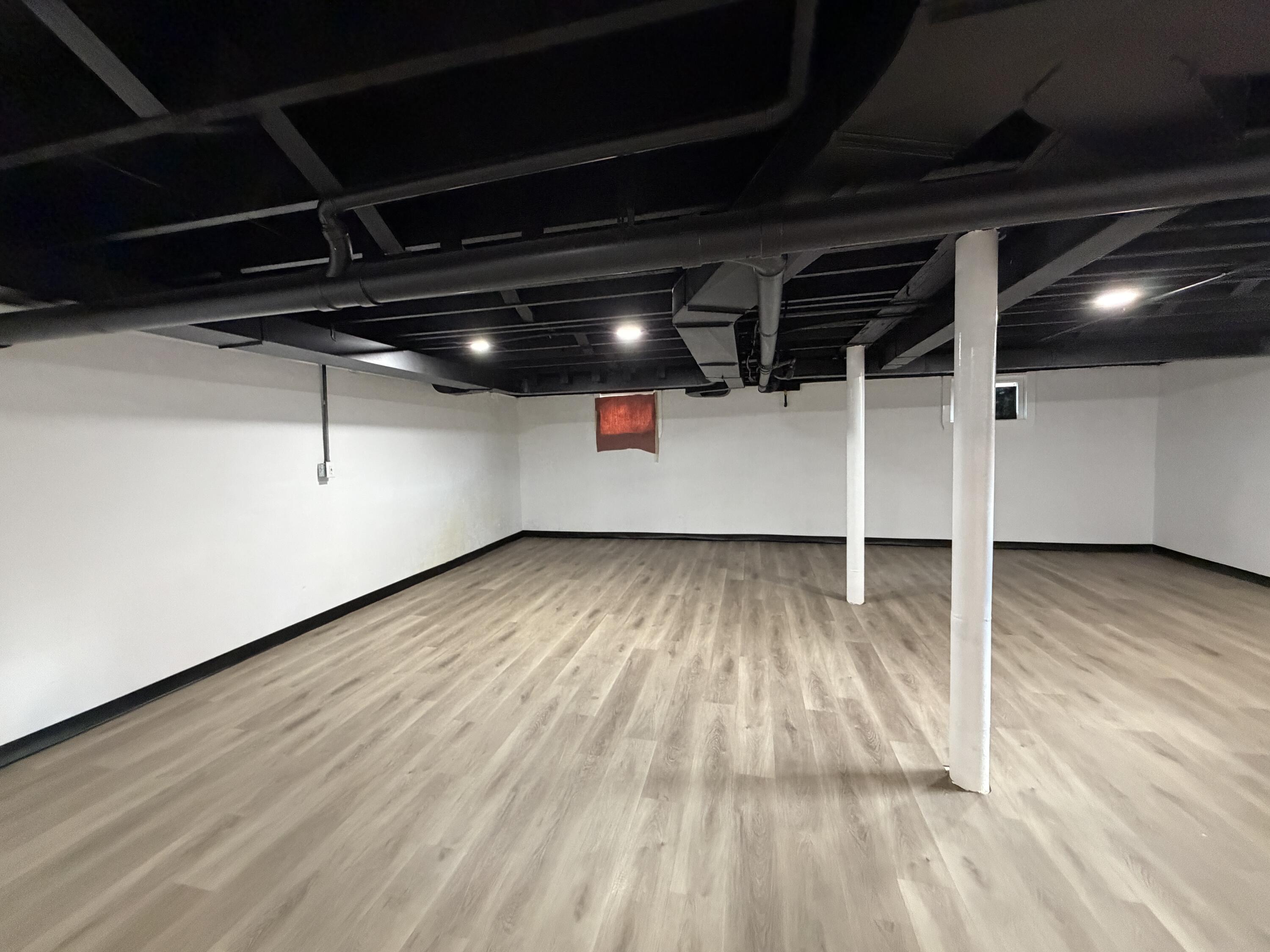 3442 Kershaw Road Northwest Roanoke, VA 24017 - Photo 20 of 29 LVP in basement