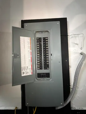 $359,000 | 3442 Kershaw Road Northwest, Roanoke, VA 24017