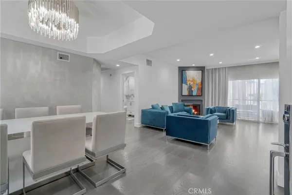 $799,000 | 14347 Albers Street, Unit 207, Sherman Oaks, CA 91401