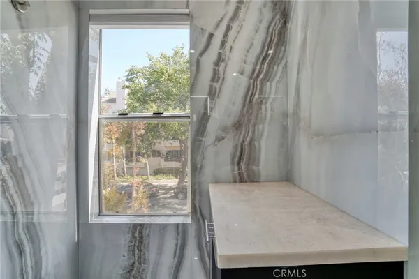 $799,000 | 14347 Albers Street, Unit 207, Sherman Oaks, CA 91401