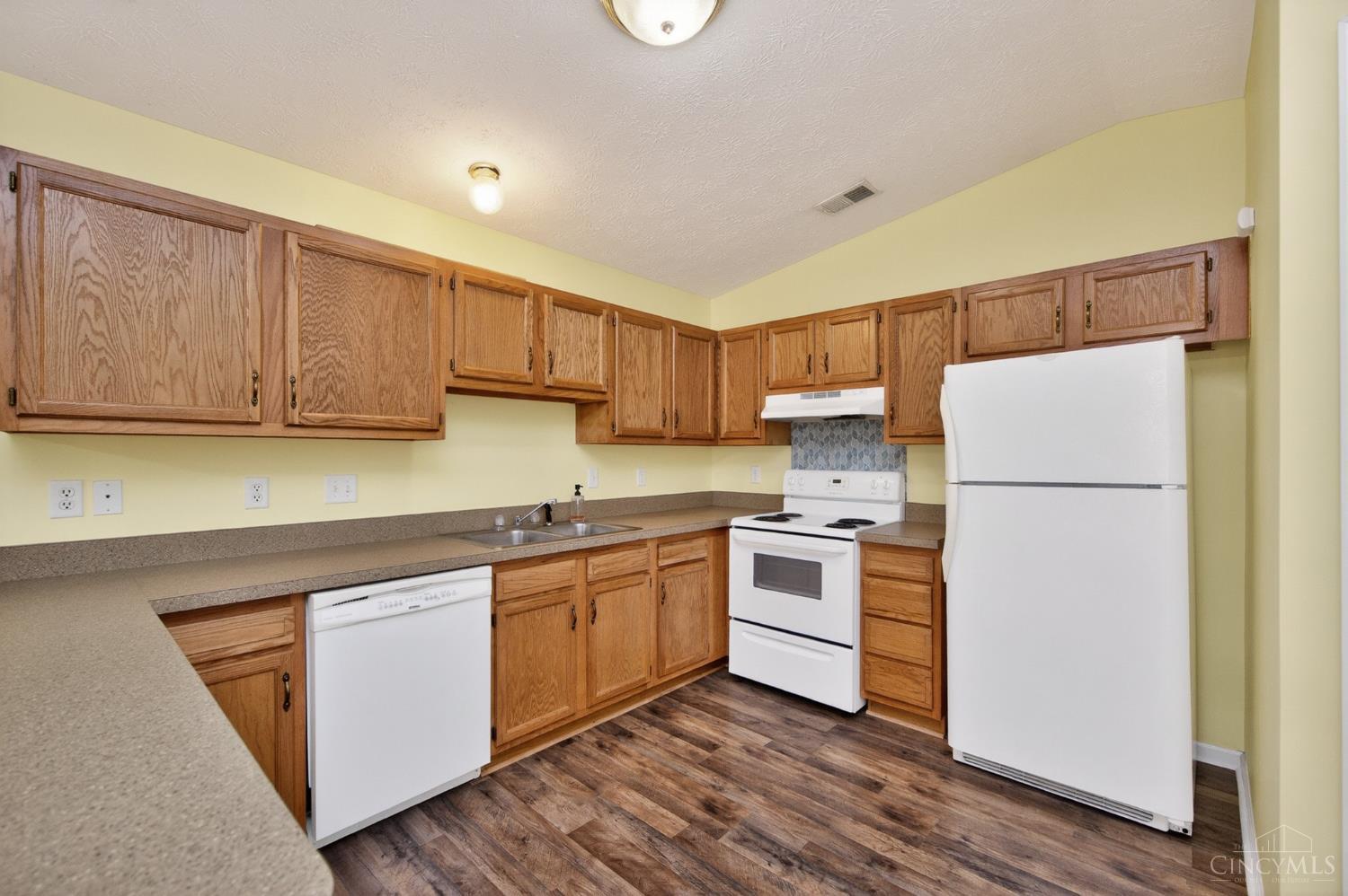 5847 Hester Road Oxford, OH 45056 - Photo 10 of 37