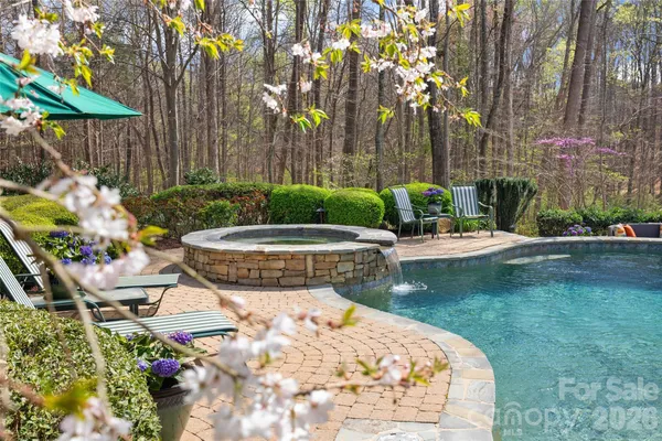 $2,250,000 | 2095 Kings Manor Drive, Weddington, NC 28104