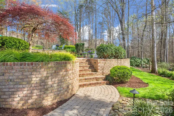 $2,250,000 | 2095 Kings Manor Drive, Weddington, NC 28104