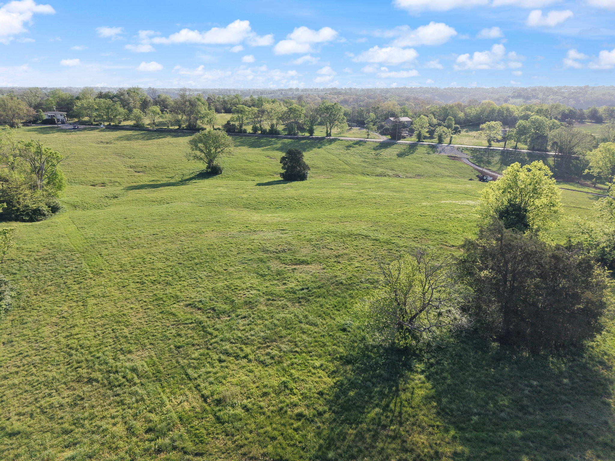 2110 Athens Boonesboro Road Winchester, KY 40391 - Photo 17 of 24 13-web-or-mls-DJI_20260416085441_0243_D