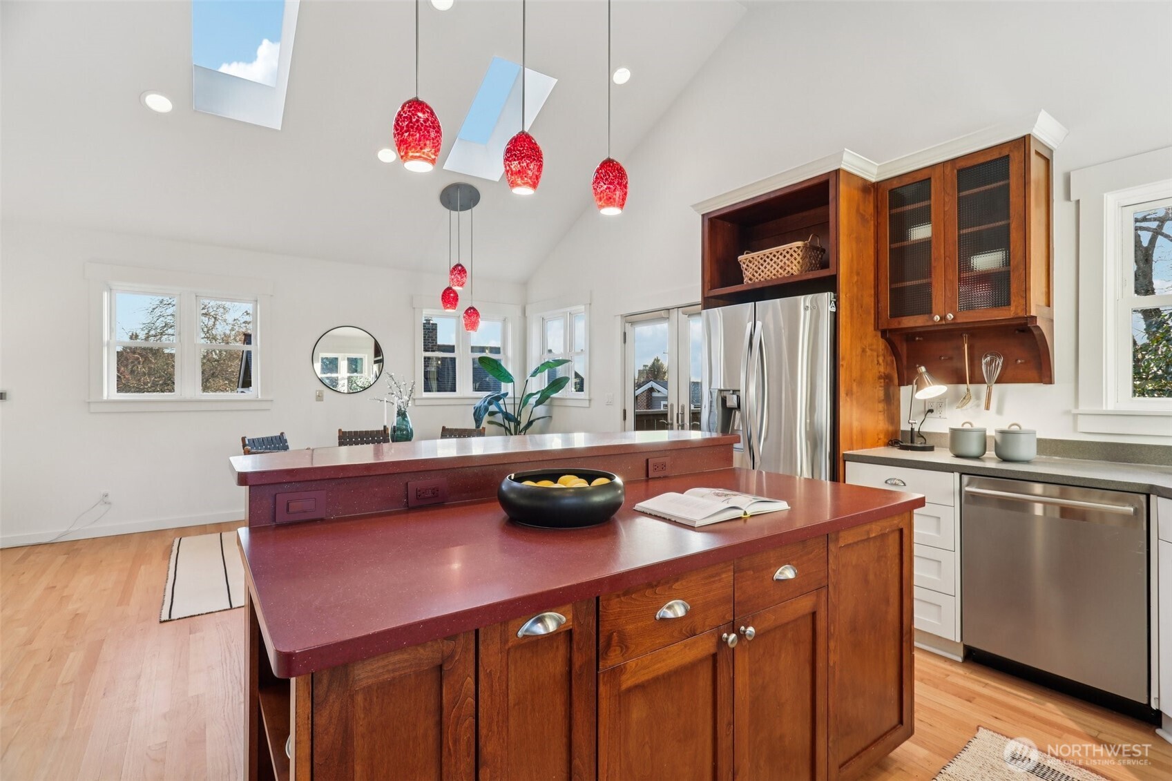 6709 2nd Avenue Northwest Seattle, WA 98117 - Photo 11 of 37