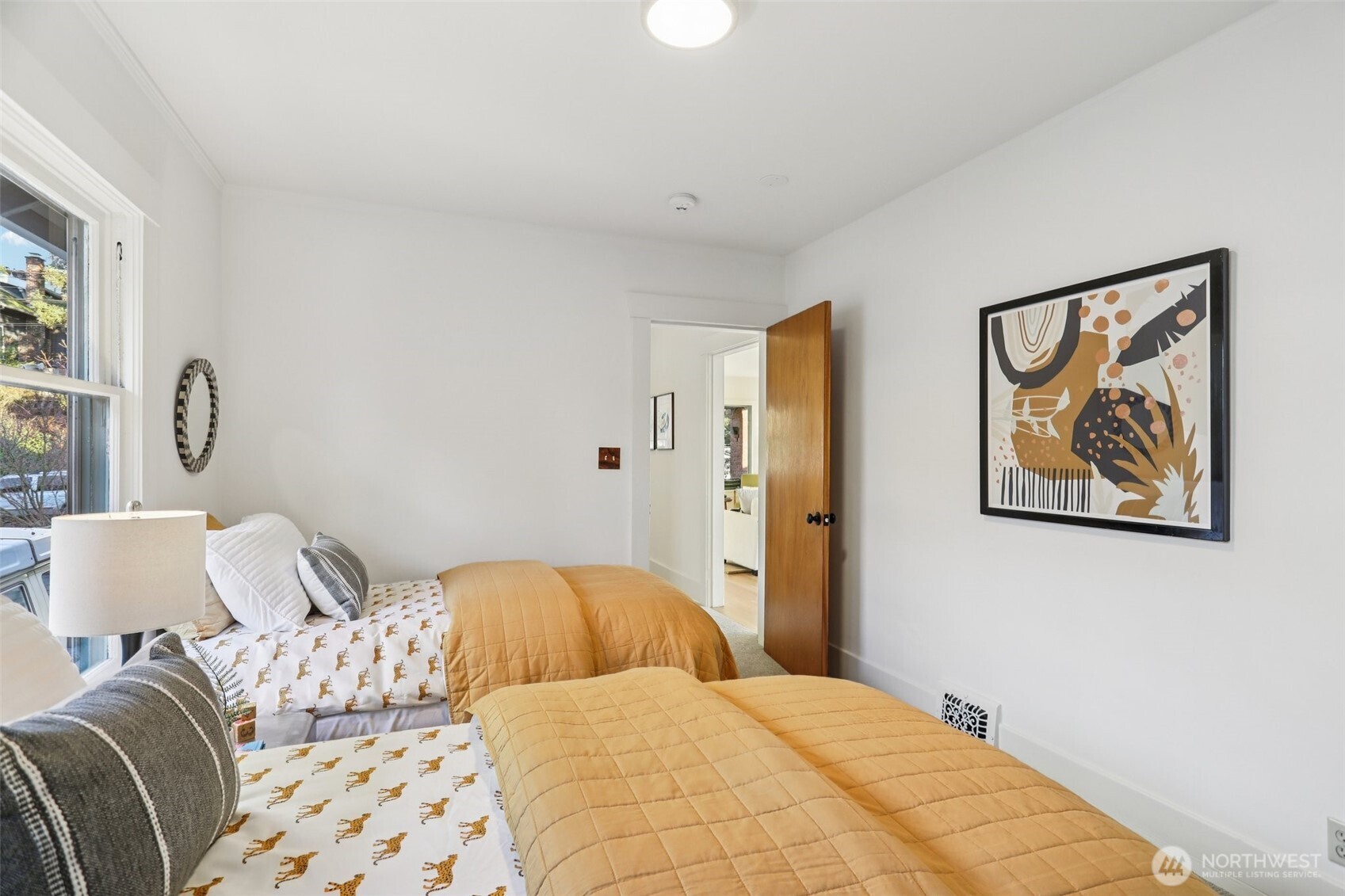 6709 2nd Avenue Northwest Seattle, WA 98117 - Photo 17 of 37