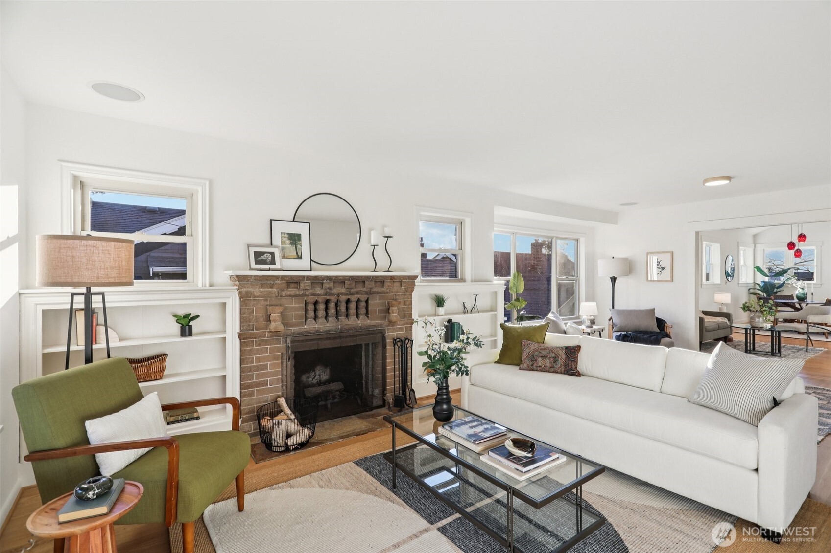 6709 2nd Avenue Northwest Seattle, WA 98117 - Photo 2 of 37