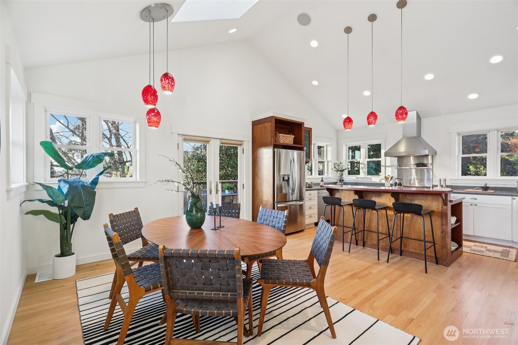 6709 2nd Avenue Northwest Seattle, WA 98117 - Photo 7 of 37