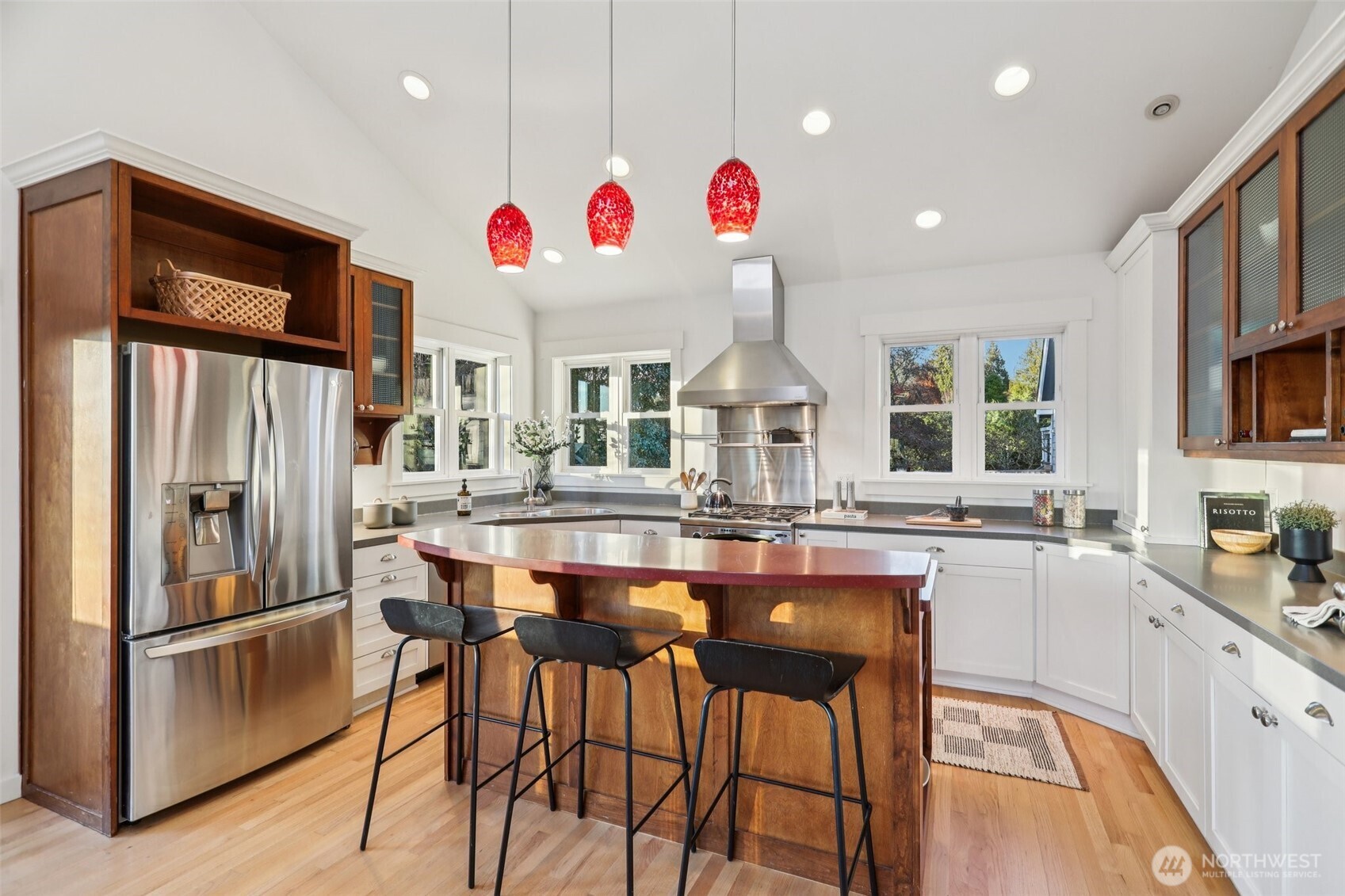 6709 2nd Avenue Northwest Seattle, WA 98117 - Photo 9 of 37