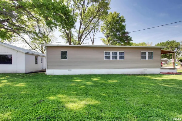 $93,499 | 110 South East Street, Hull, IL 62343
