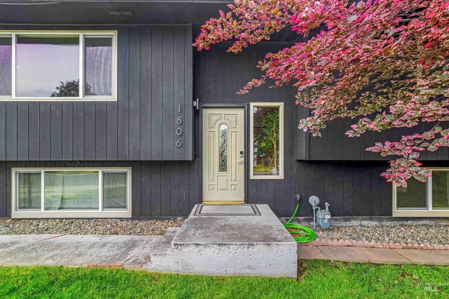 $415,000 | 1806 Powers Drive, Lewiston, ID 83501