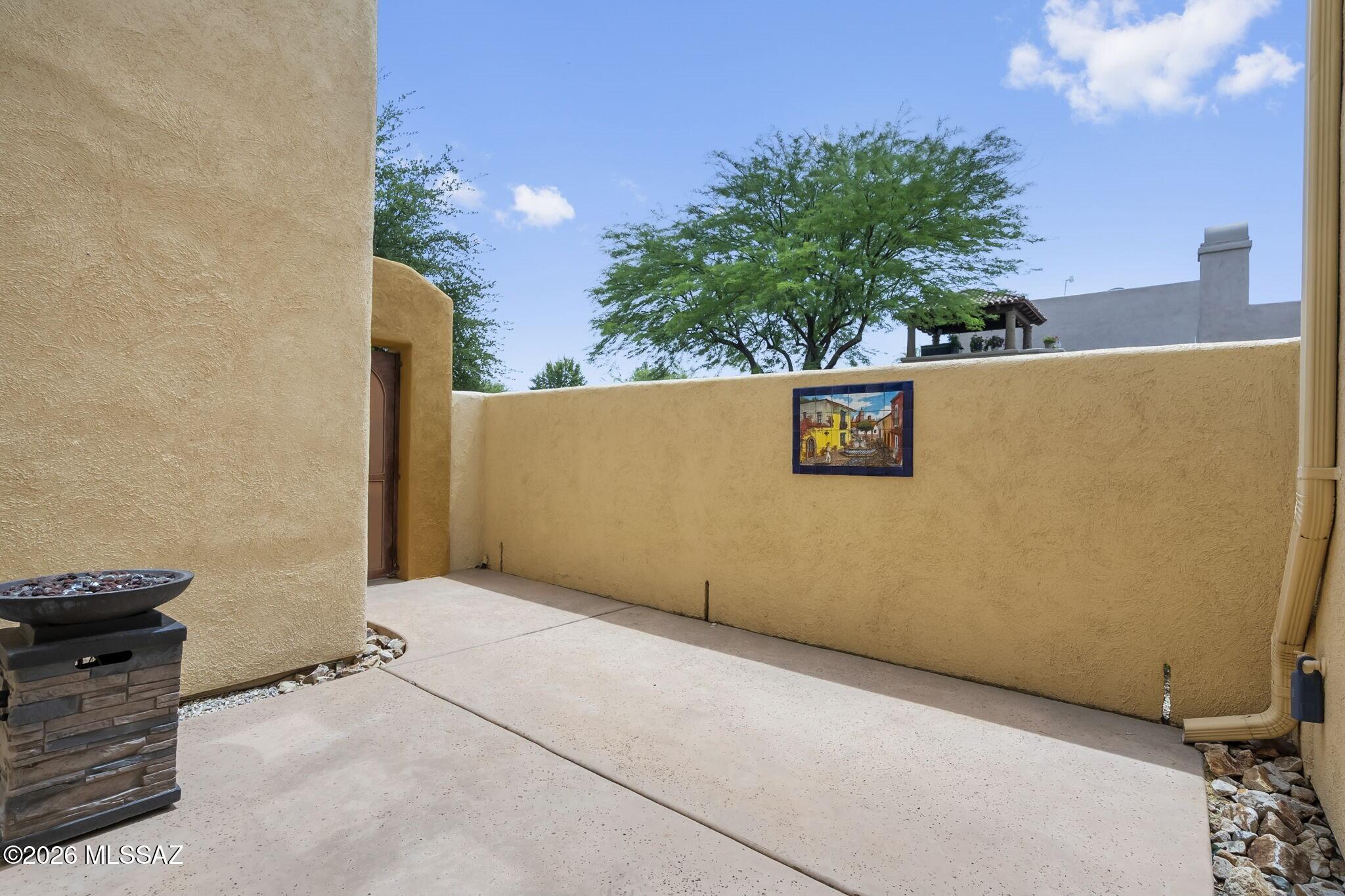 112 Post Way Tubac, AZ 85646 - Photo 4 of 45 Courtyard
