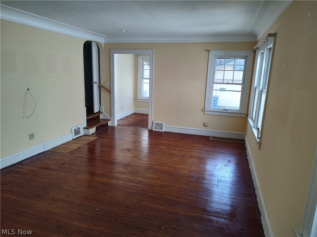 17918 Maplecliff Road Cleveland, OH 44119 - Photo 8 of 31 Gallery Image 8