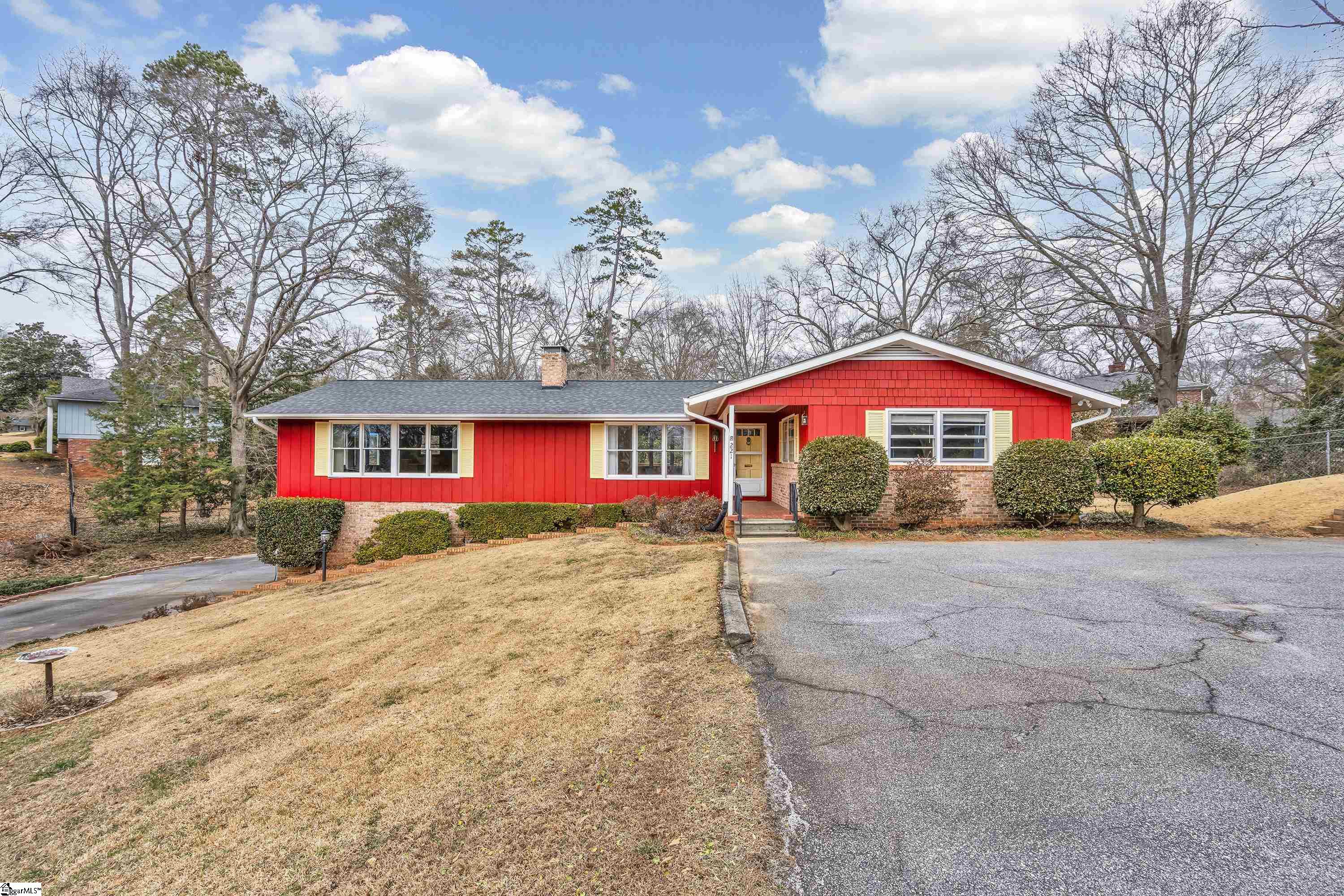 221 Emory Road Spartanburg, SC 29307 - Photo 1 of 24 Gallery Image 1