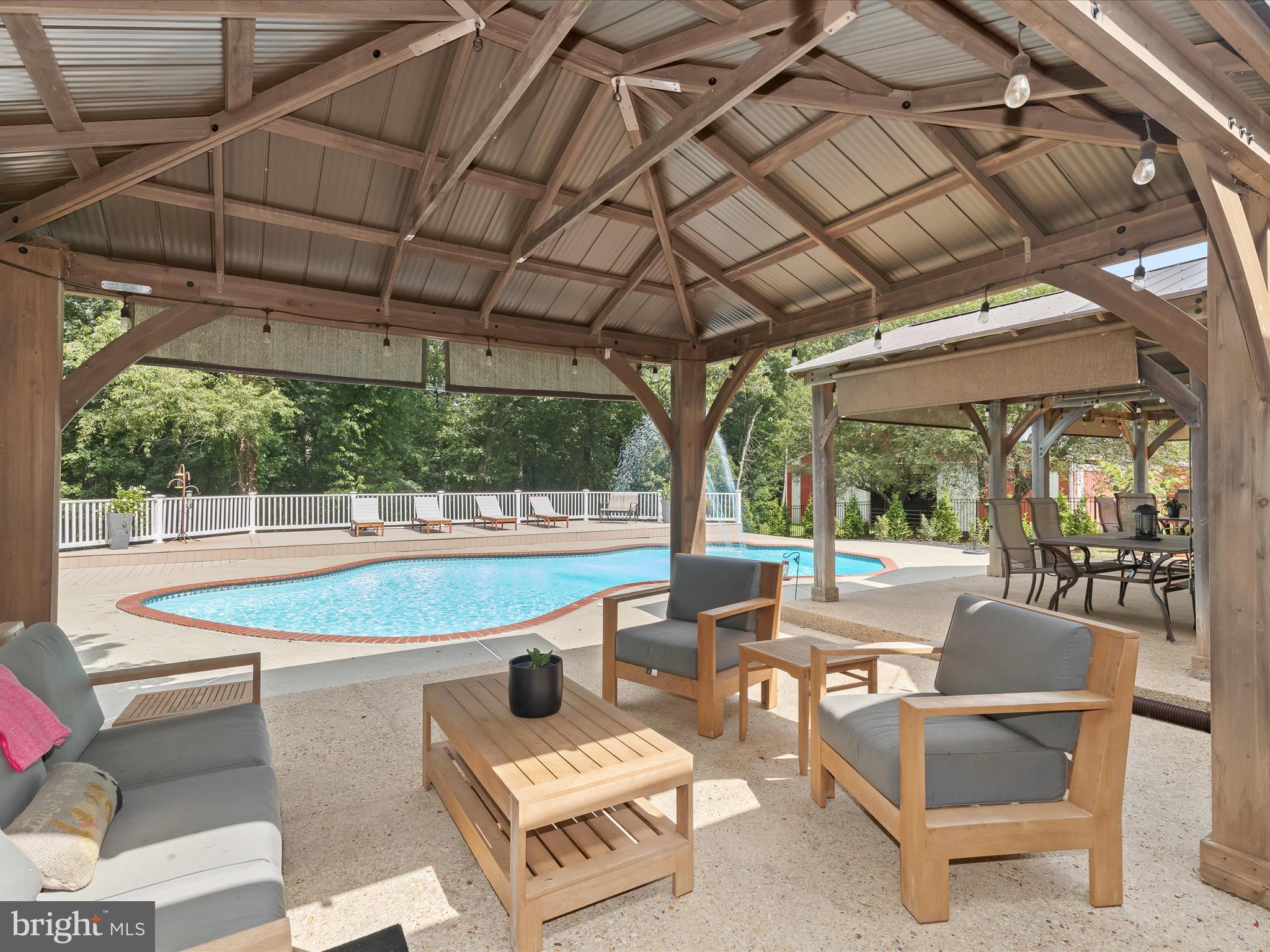 10901 Moxley Road Damascus, MD 20872 - Photo 52 of 148 Covered Patio