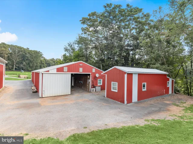 $2,200,000 | 10901 Moxley Road, Damascus, MD 20872