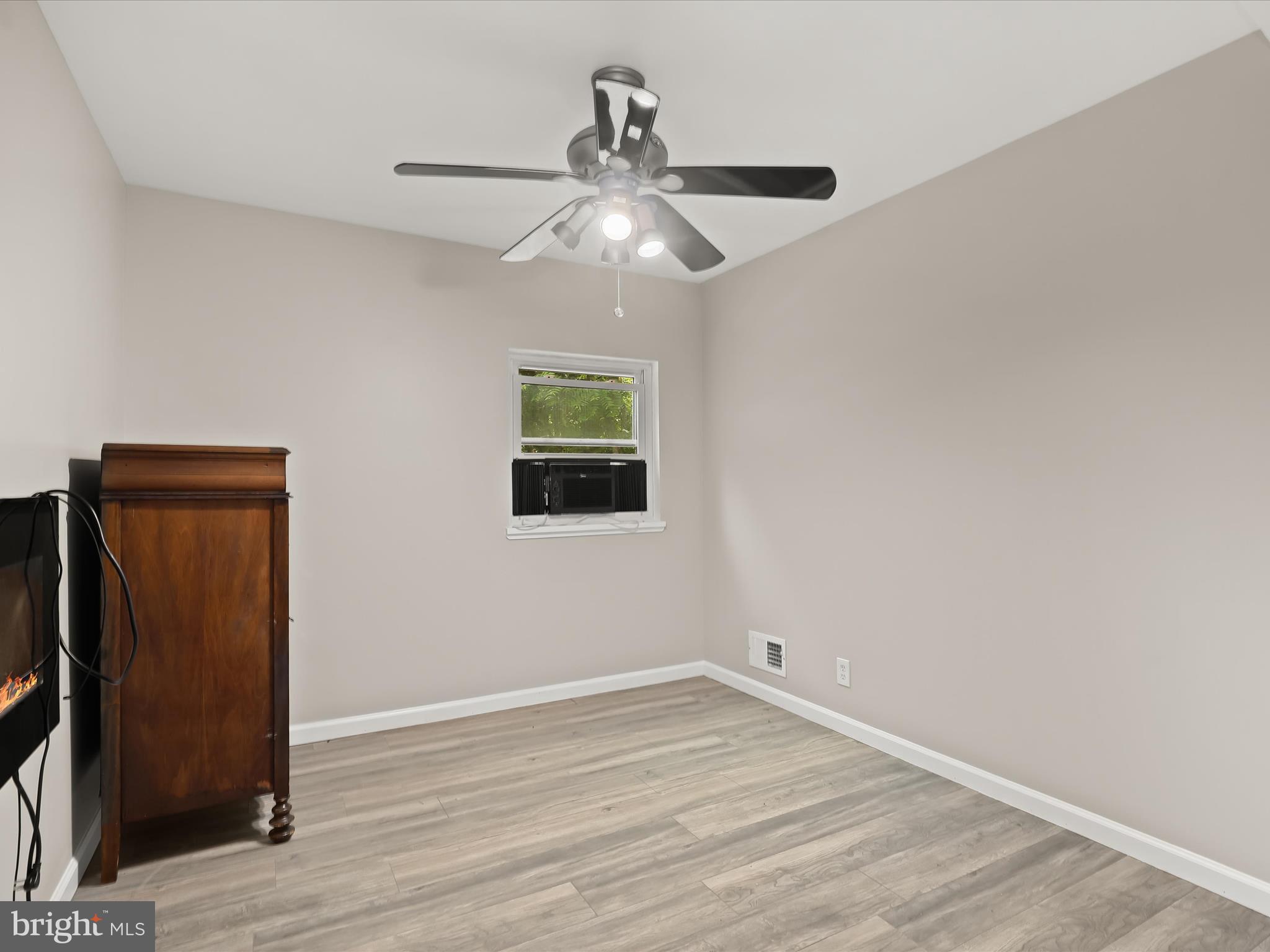 10901 Moxley Road Damascus, MD 20872 - Photo 97 of 148 Barn Apt Bedroom