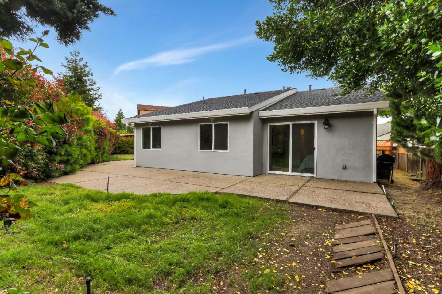 232 Edwin Way Hayward, CA 94544 - Photo 15 of 24 Gallery Image 15