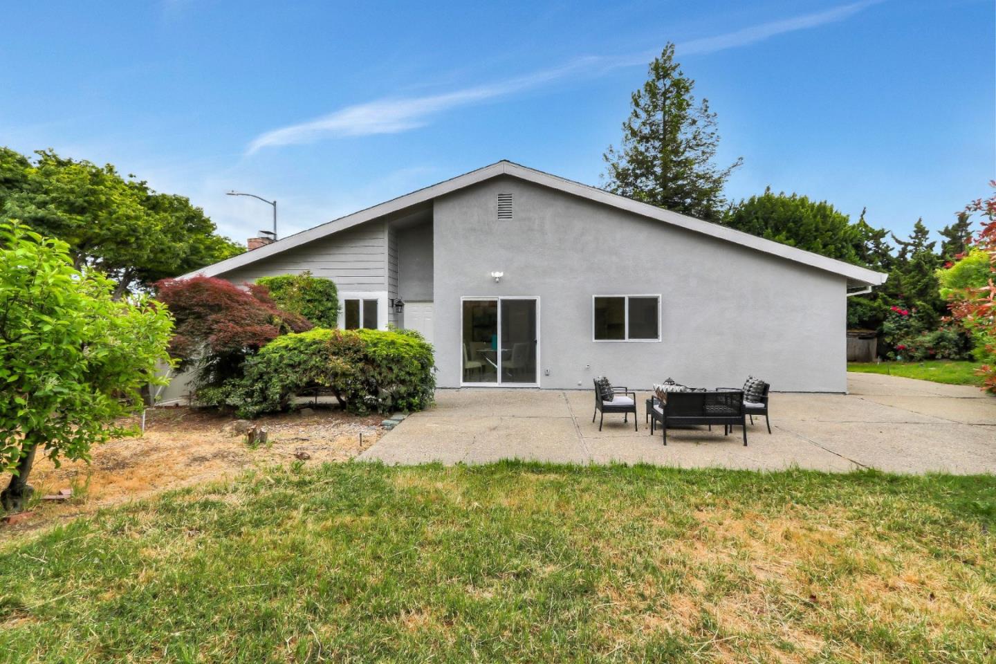 232 Edwin Way Hayward, CA 94544 - Photo 20 of 24 Gallery Image 20