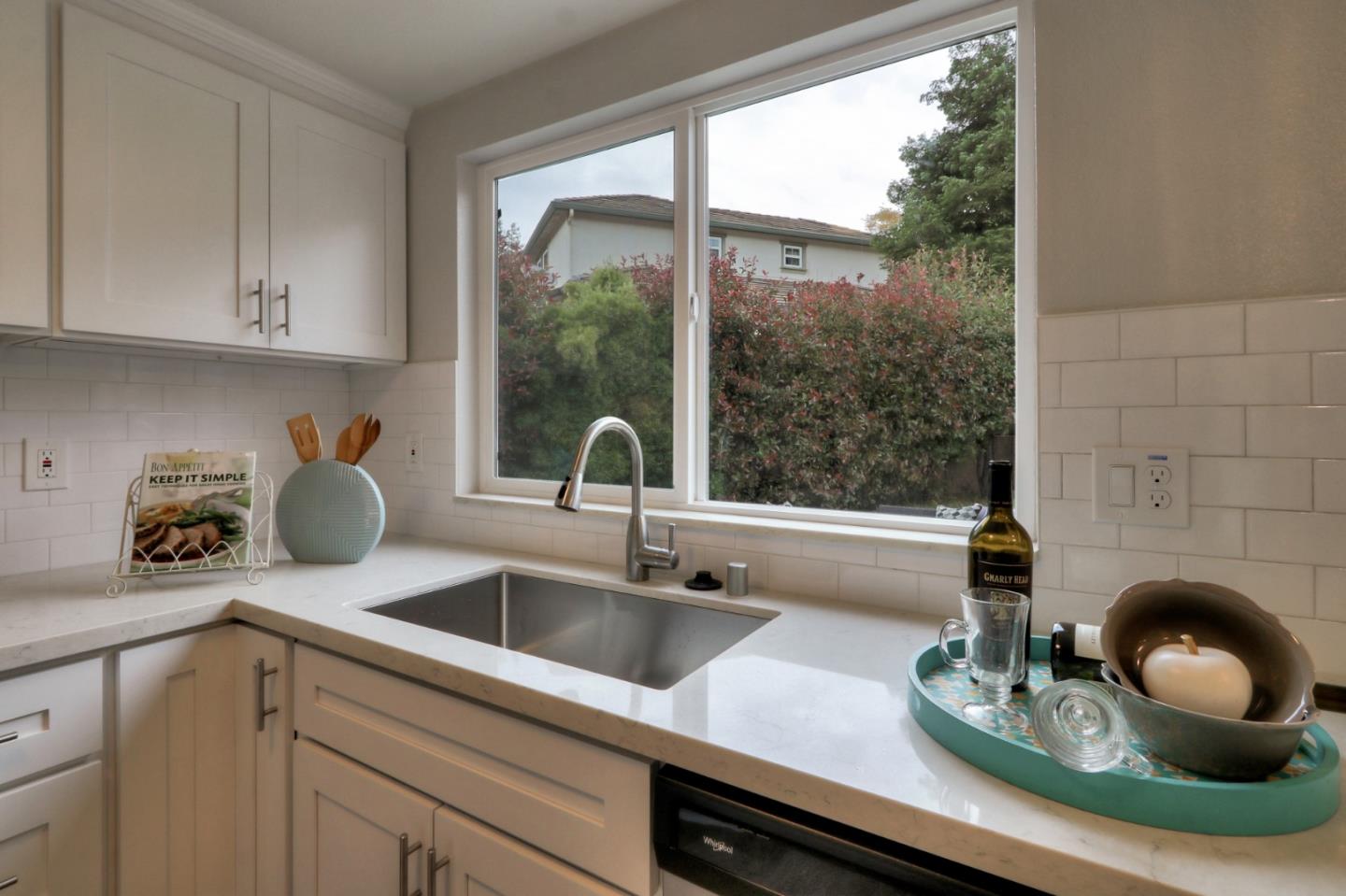 232 Edwin Way Hayward, CA 94544 - Photo 8 of 24 Gallery Image 8