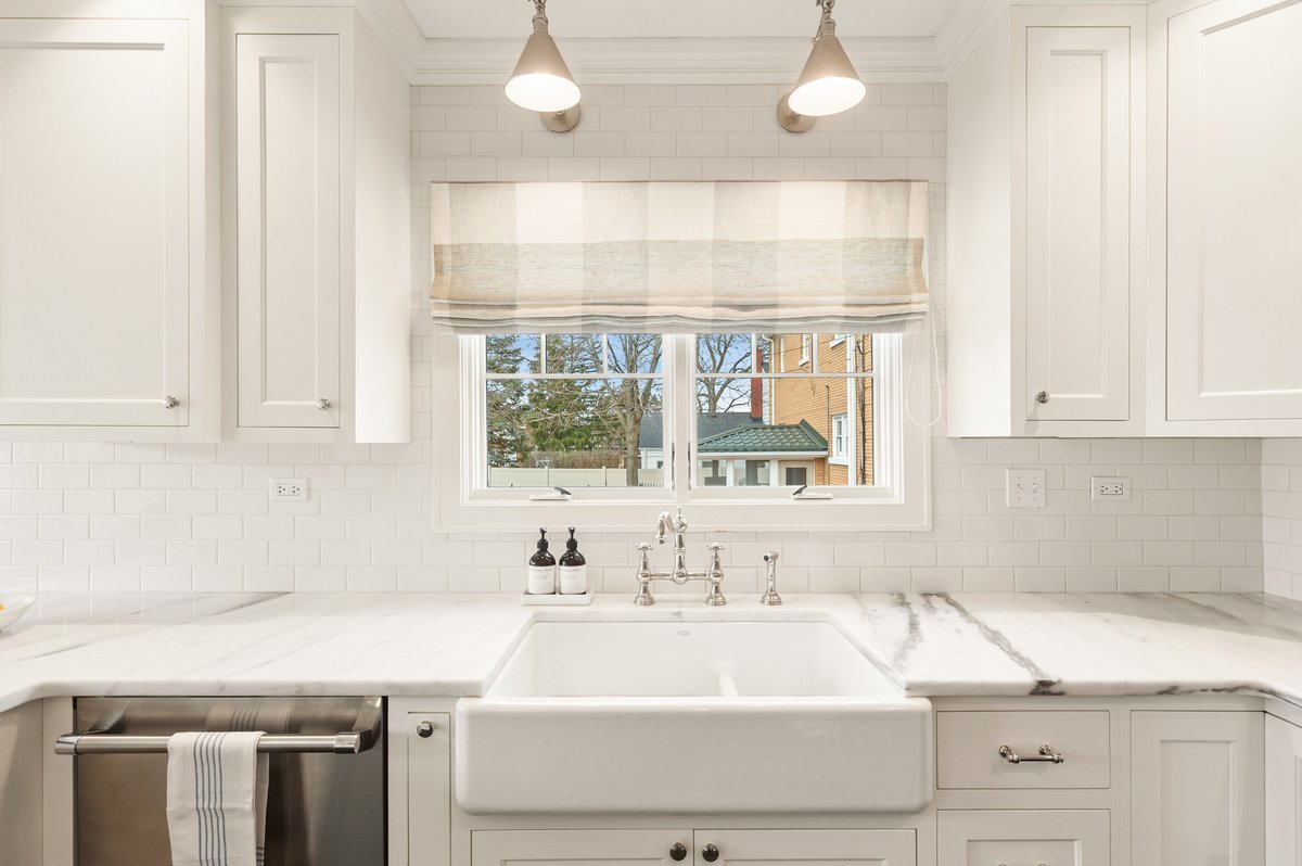 240 West St Charles Road Elmhurst, IL 60126 - Photo 18 of 41