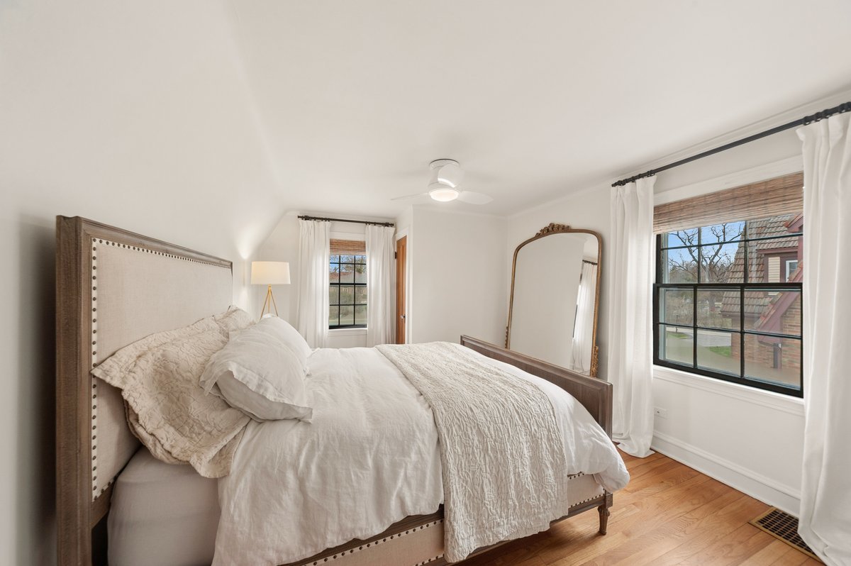 240 West St Charles Road Elmhurst, IL 60126 - Photo 24 of 41