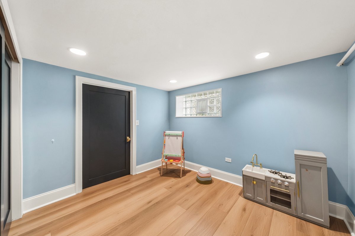 240 West St Charles Road Elmhurst, IL 60126 - Photo 30 of 41