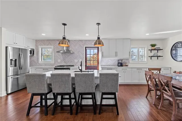 $769,000 | 1002 East Hubach Hill Road, Raymore, MO 64083