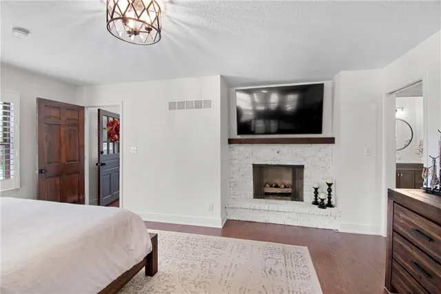 $769,000 | 1002 East Hubach Hill Road, Raymore, MO 64083