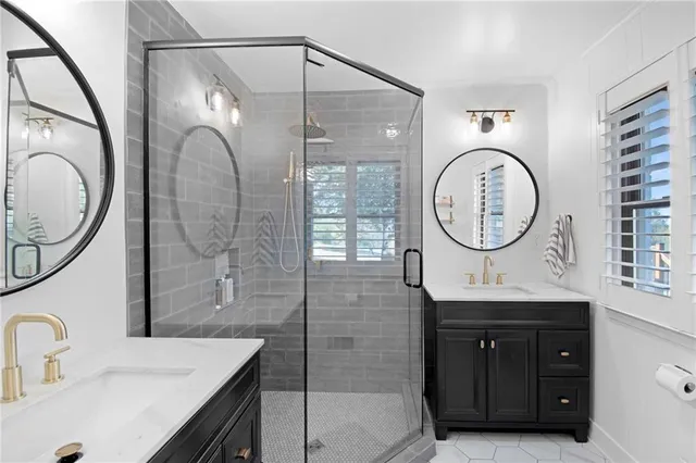 $769,000 | 1002 East Hubach Hill Road, Raymore, MO 64083