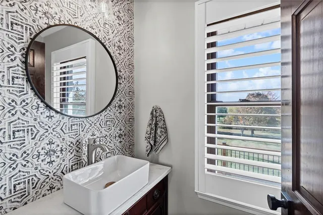 $769,000 | 1002 East Hubach Hill Road, Raymore, MO 64083