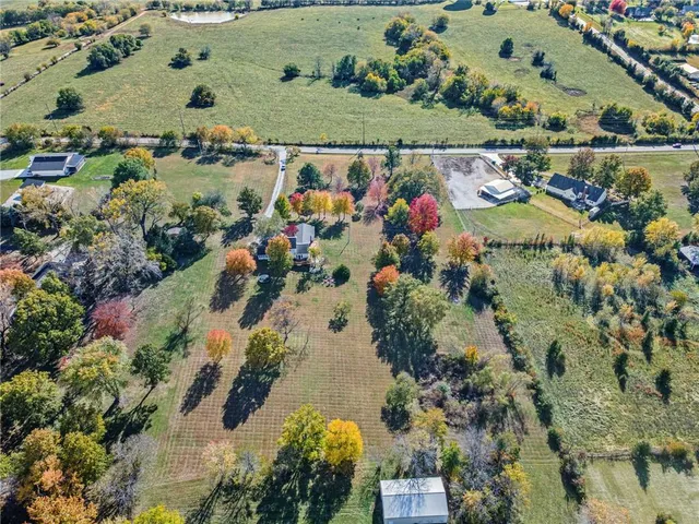 $769,000 | 1002 East Hubach Hill Road, Raymore, MO 64083