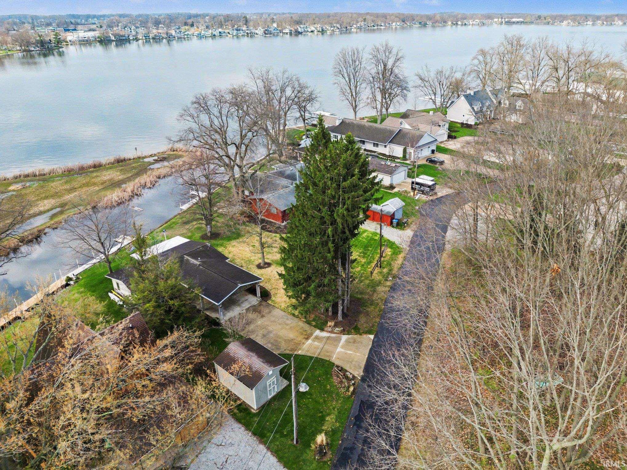 5940 East George Street Syracuse, IN 46567 - Photo 15 of 36