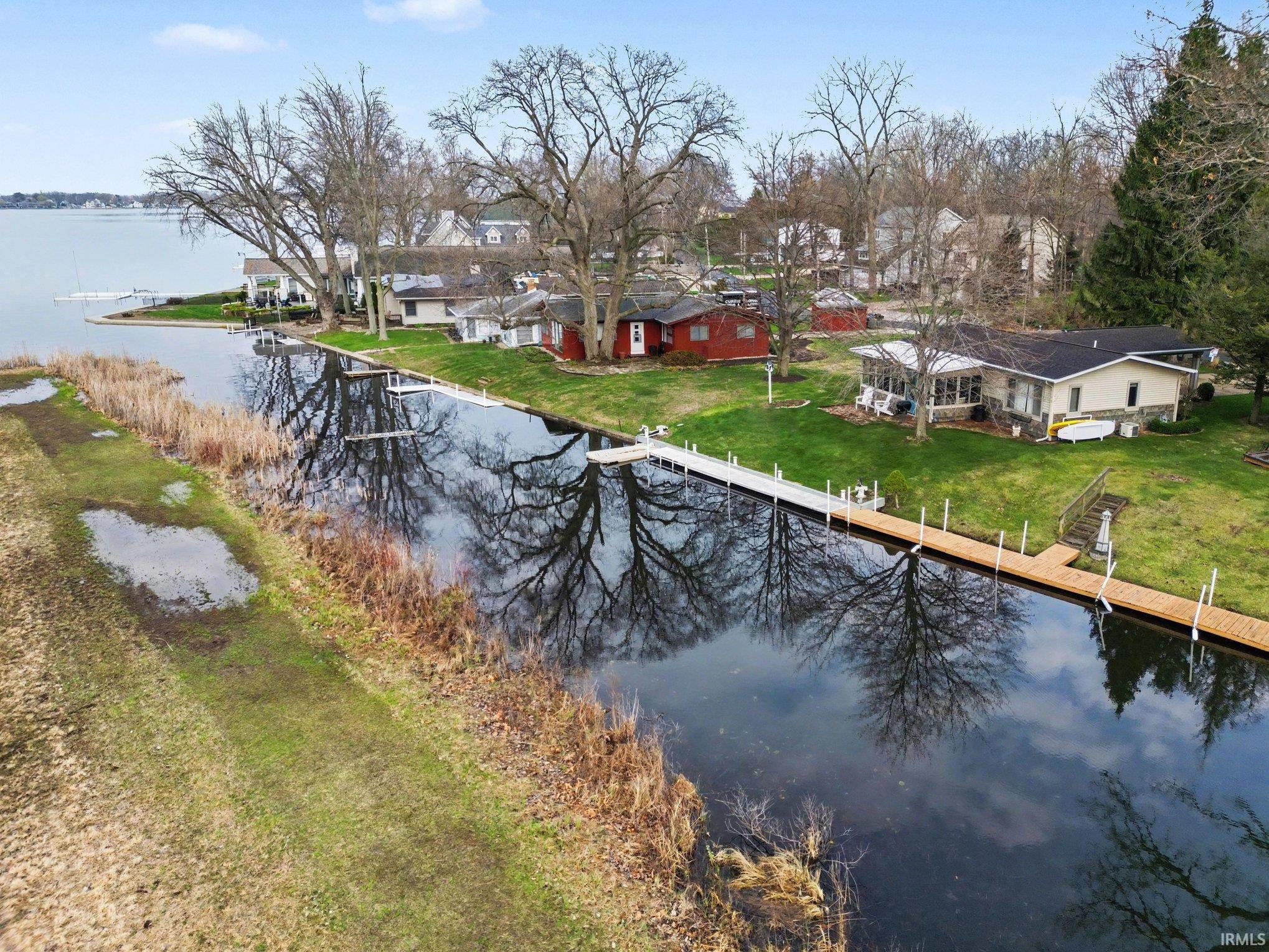 5940 East George Street Syracuse, IN 46567 - Photo 16 of 36