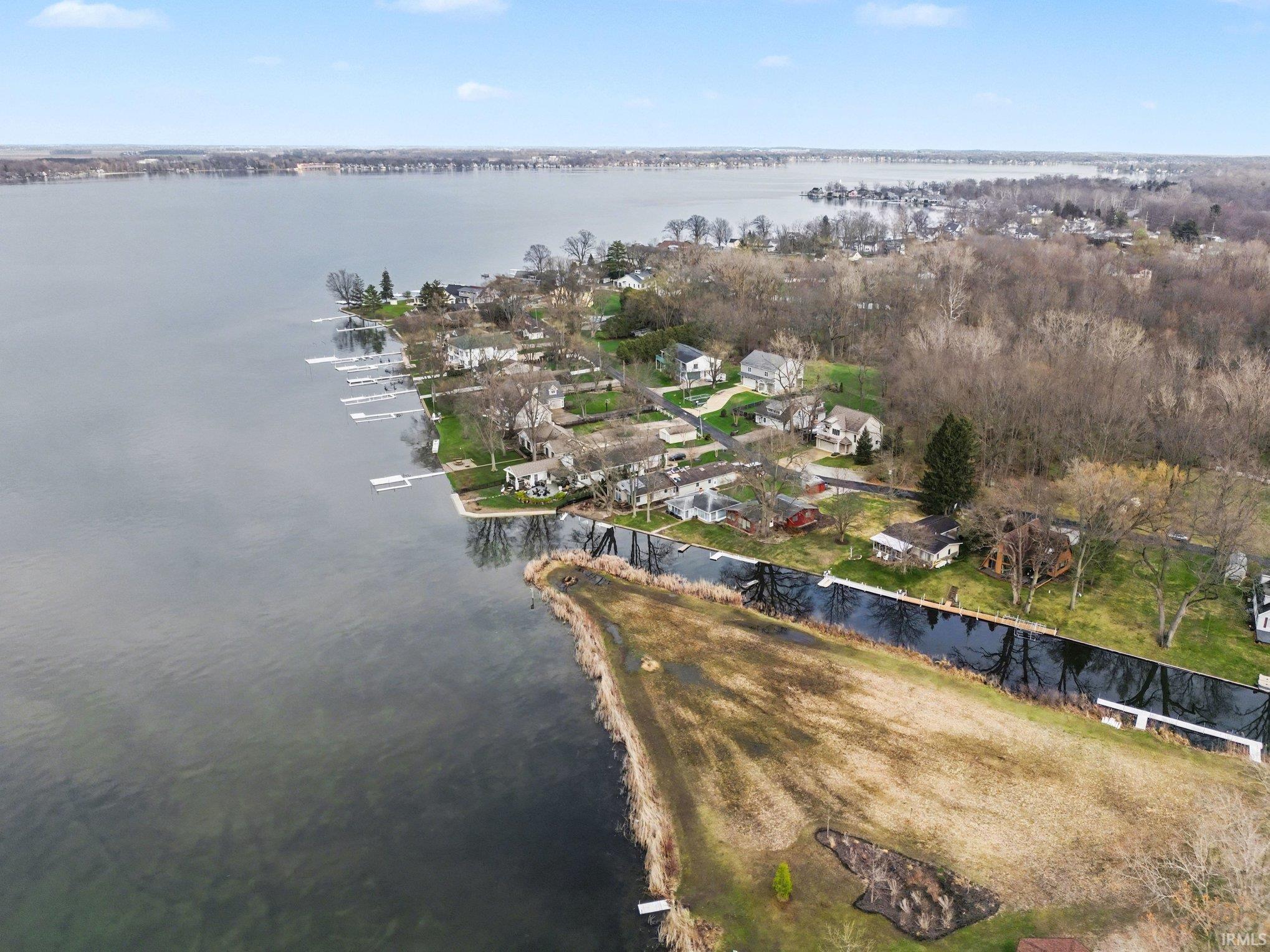 5940 East George Street Syracuse, IN 46567 - Photo 17 of 36