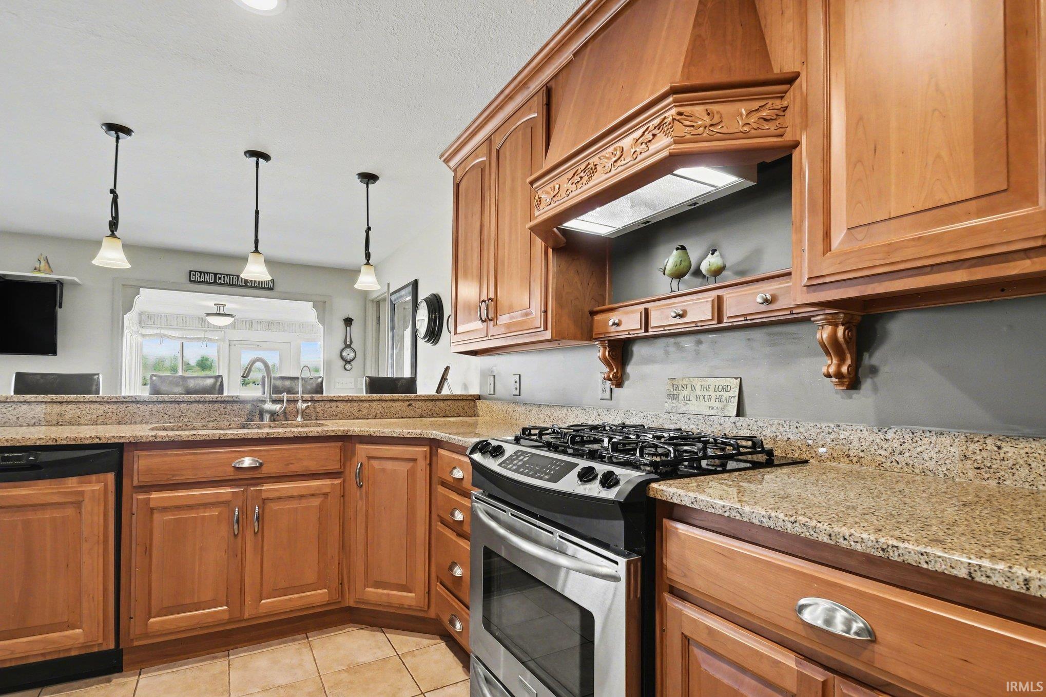 5940 East George Street Syracuse, IN 46567 - Photo 21 of 36