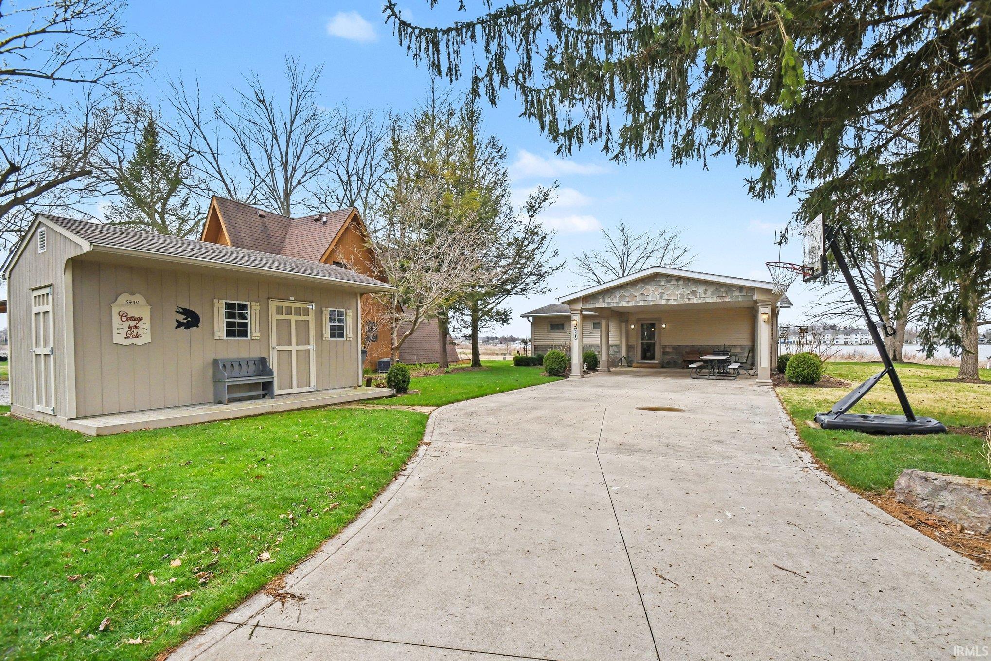 5940 East George Street Syracuse, IN 46567 - Photo 5 of 36