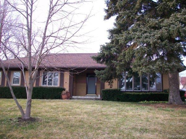 2950 Walbridge Drive Rochester, MI 48307 - Photo 1 of 1 2950 Walbridge Front.JPG