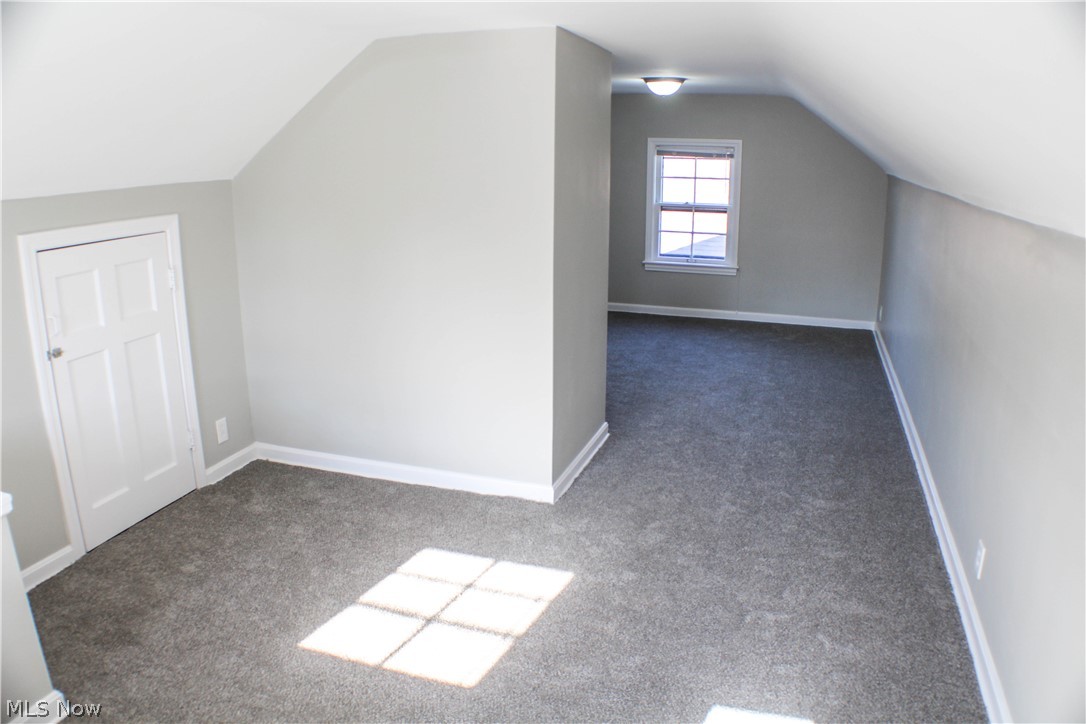 2436 Saybrook Road Cleveland, OH 44118 - Photo 21 of 32