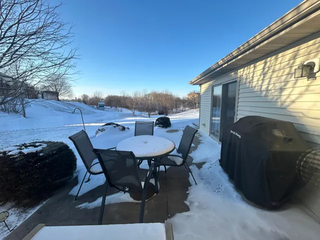 $330,000 | 6427 Bandel Hills Lane Northwest, Rochester, MN 55901